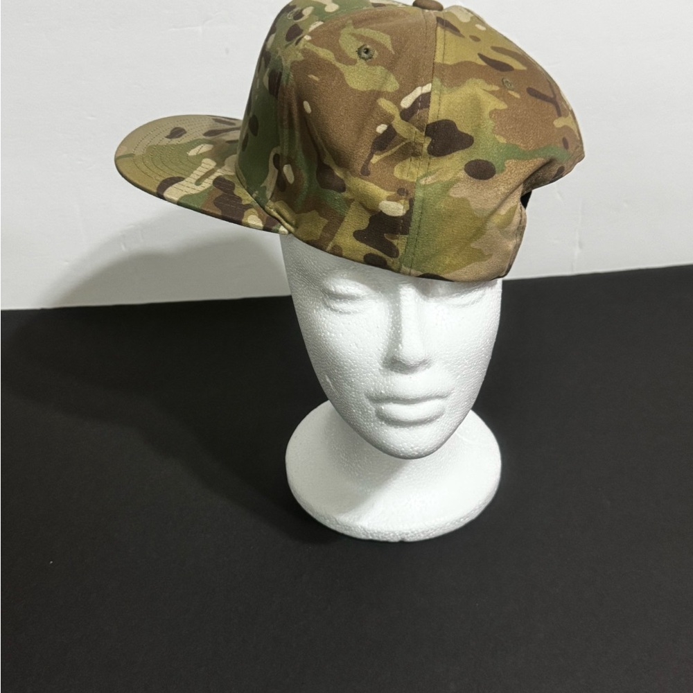 The Classics Hat I SnapBack I Camouflage I Size OSFM